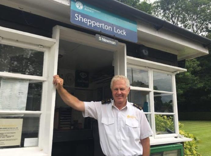 🛥️ Meet Steve: The Lock Keeper Who Keeps Shepperton Afloat!